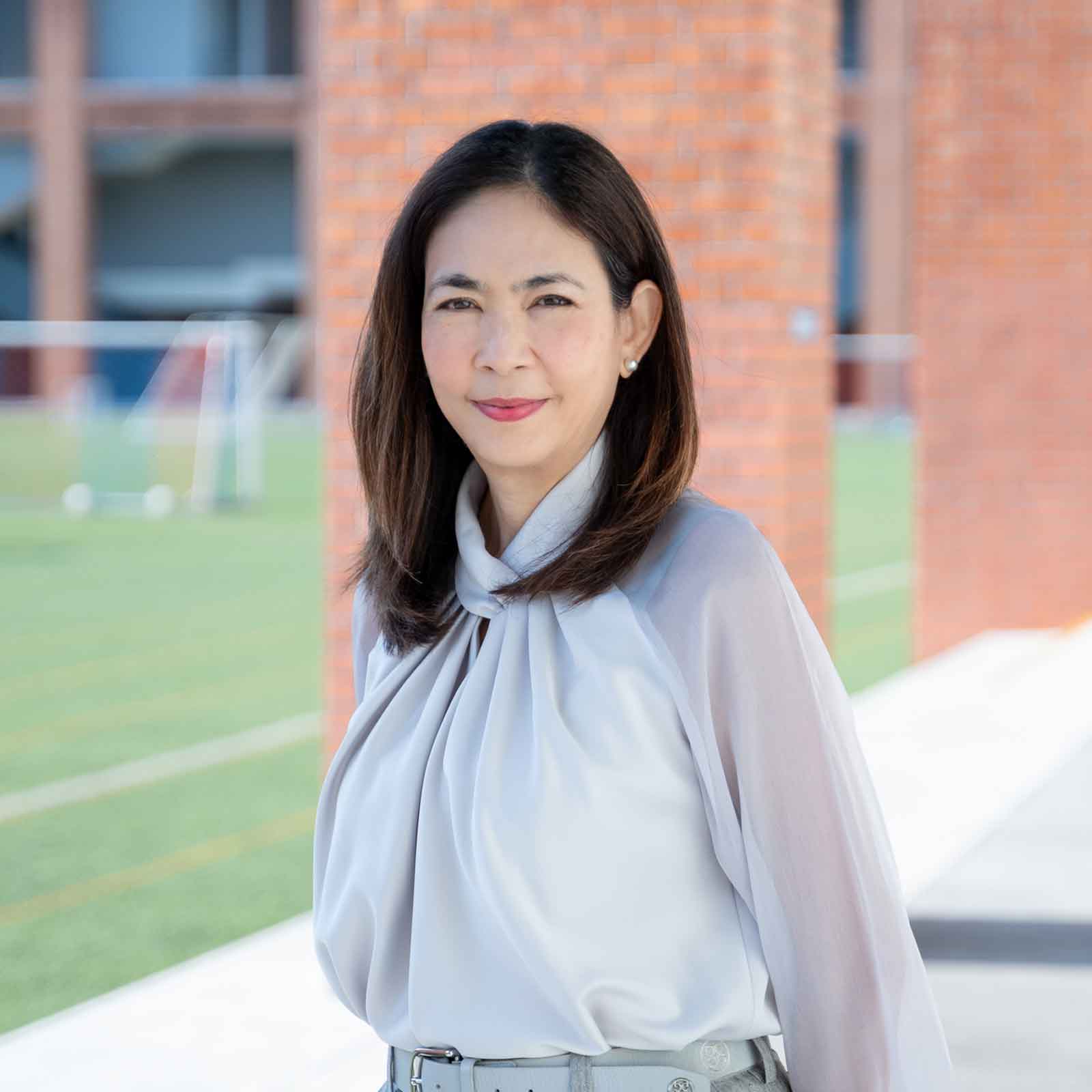 Mrs Teerada Ambhanwong