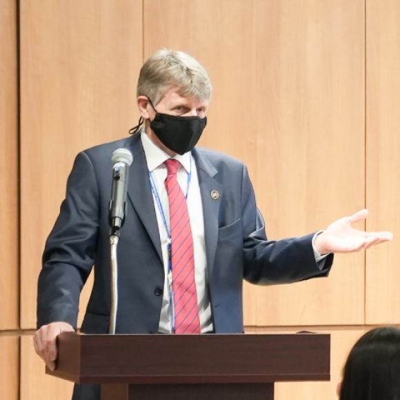 Wisdom sharing, Tips for Oxbridge and other dream universities by Head Master Andrew Halls OBE 