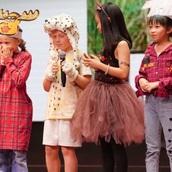 Year 4 Stars: Highlights from our spectacular 'Holiday Show'