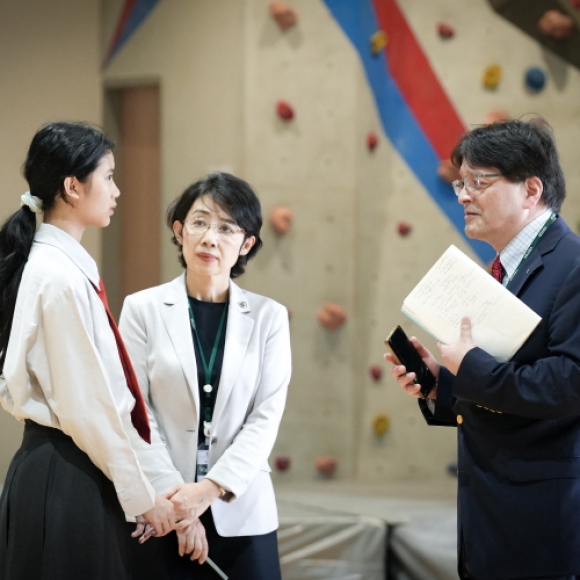 King’s Bangkok welcomed the Vice President for International Affairs, Professor of the Faculty of Social Sciences and Director of International Affairs from Waseda University to a school visit