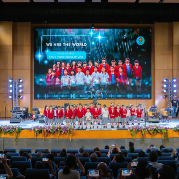 King’s Bangkok students sharing Kindness through melody